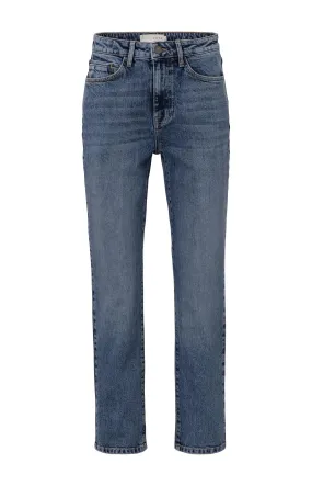 Blue jeans with high waist, straight legs and pockets