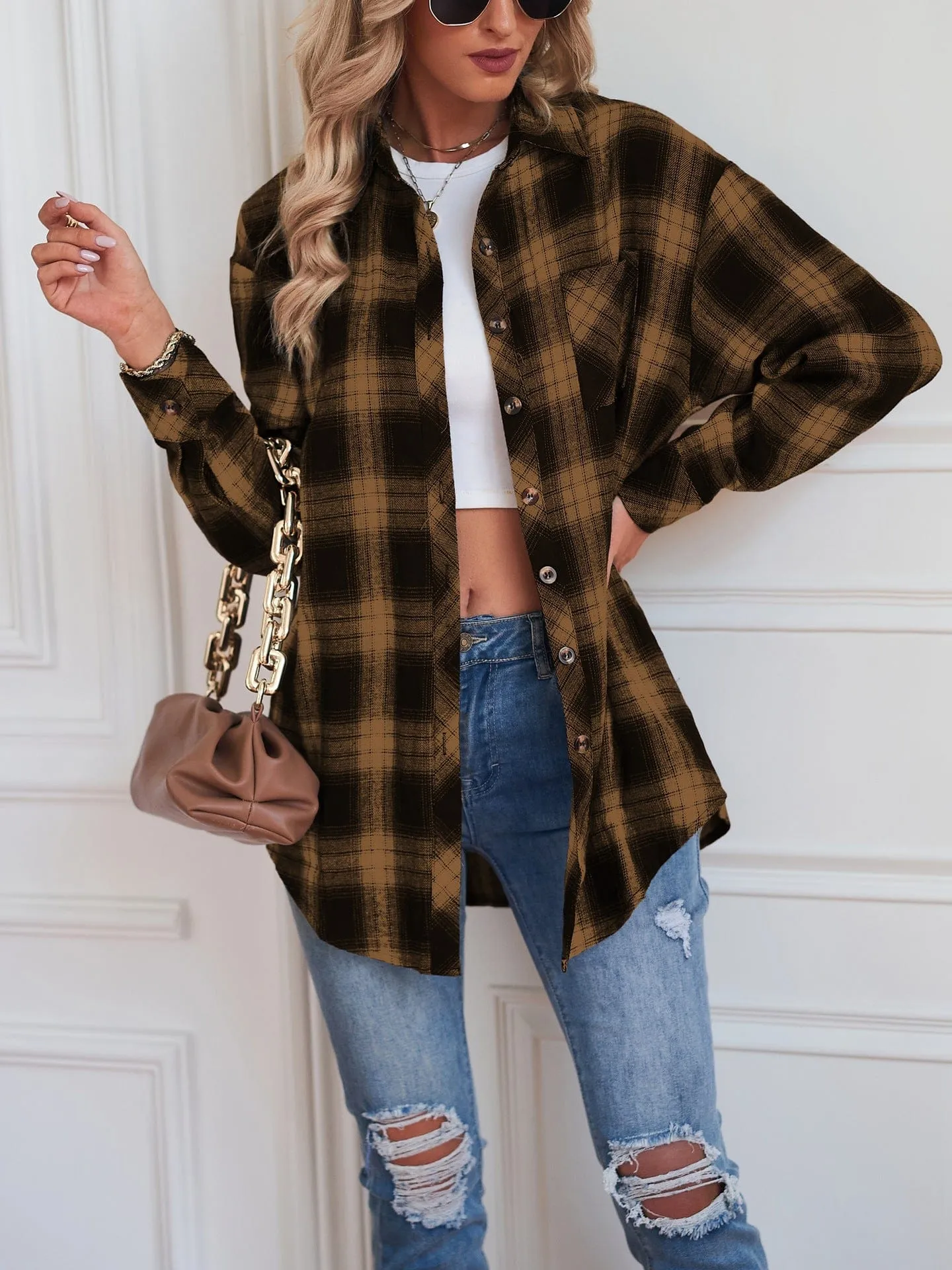 Casual boyfriend-style loose plaid shirt in women's fashion