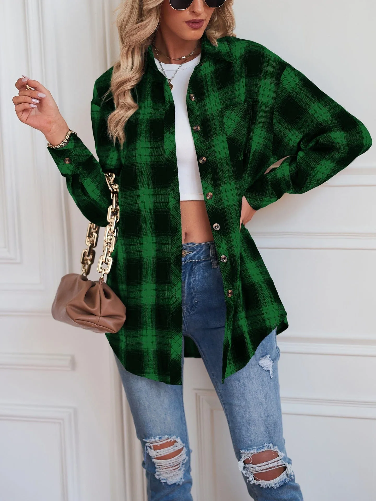 Casual boyfriend-style loose plaid shirt in women's fashion