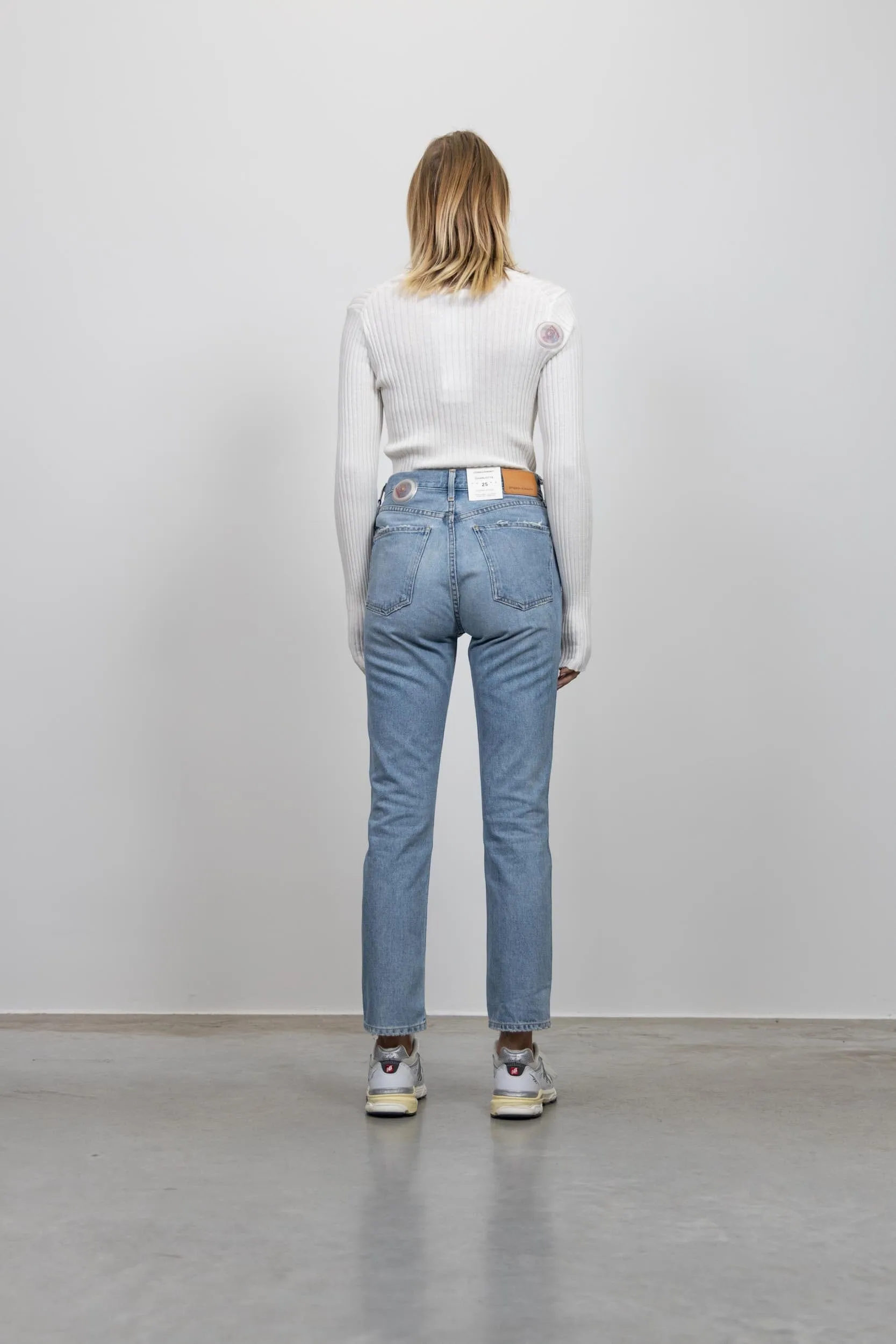 CHARLOTTE STRAIGHT LEG JEANS IN HOT SPRING