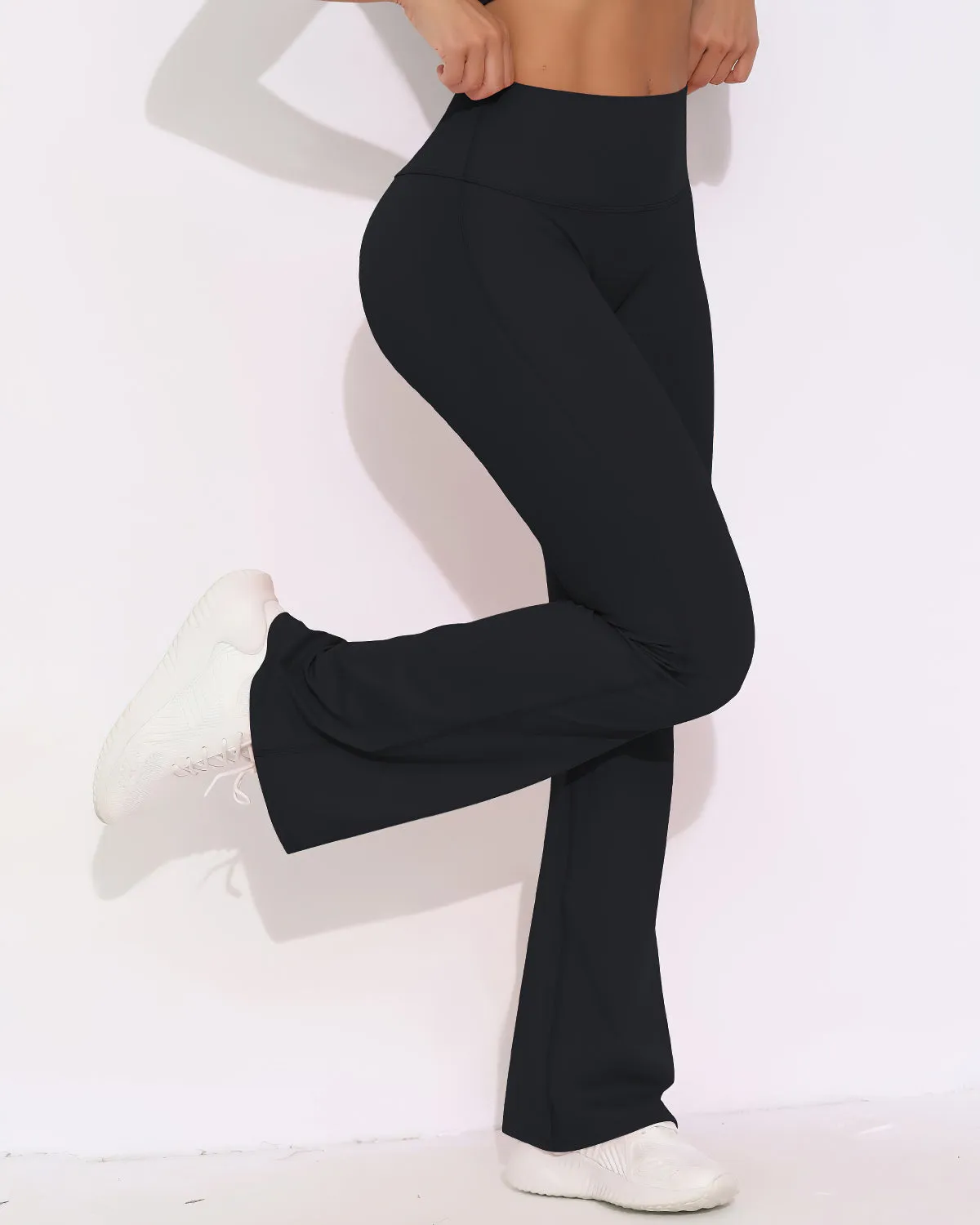 Elara Scrunch Flare Leggings - Black