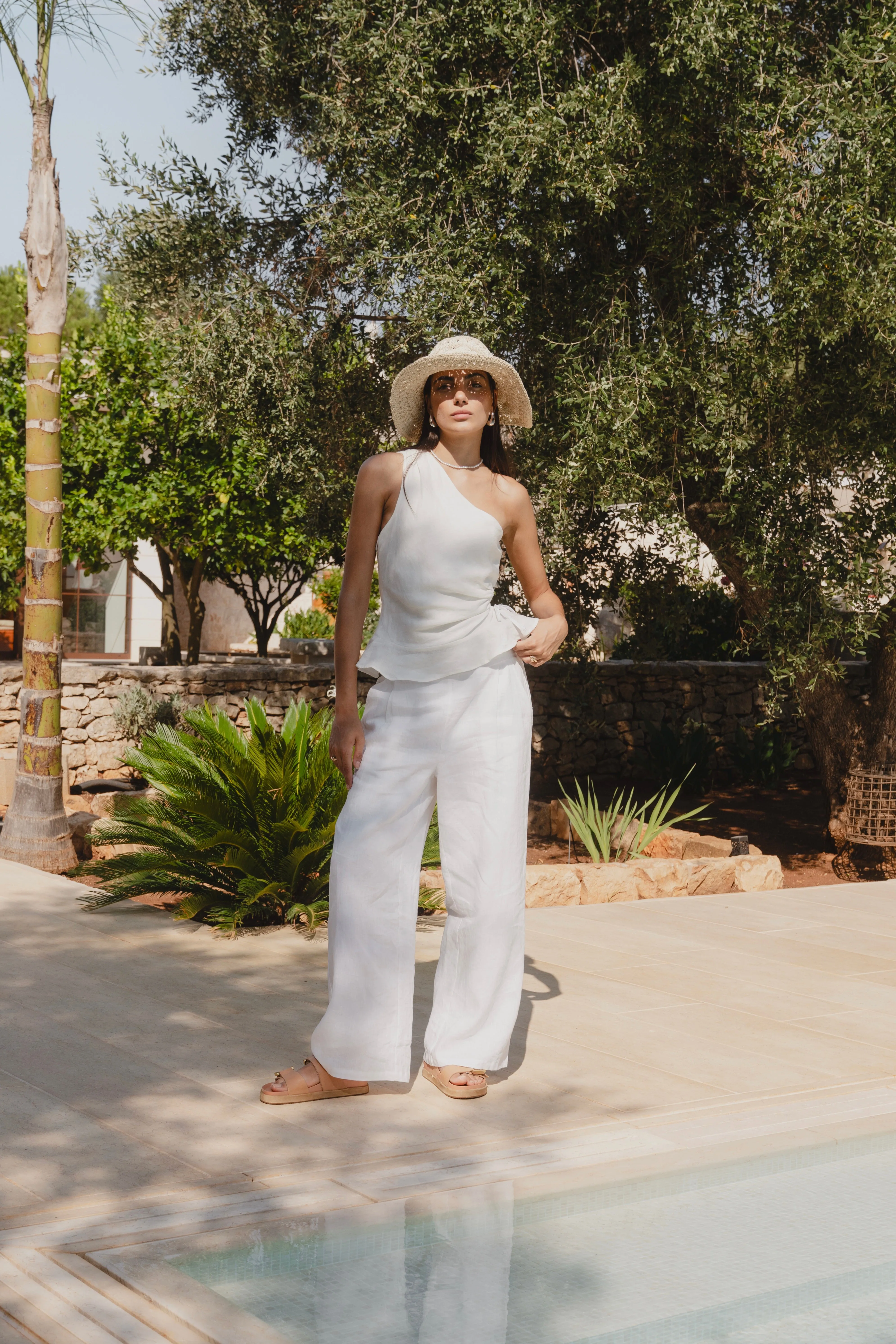 Guardian White Linen Viscose Pleat Front Wide Leg Pant