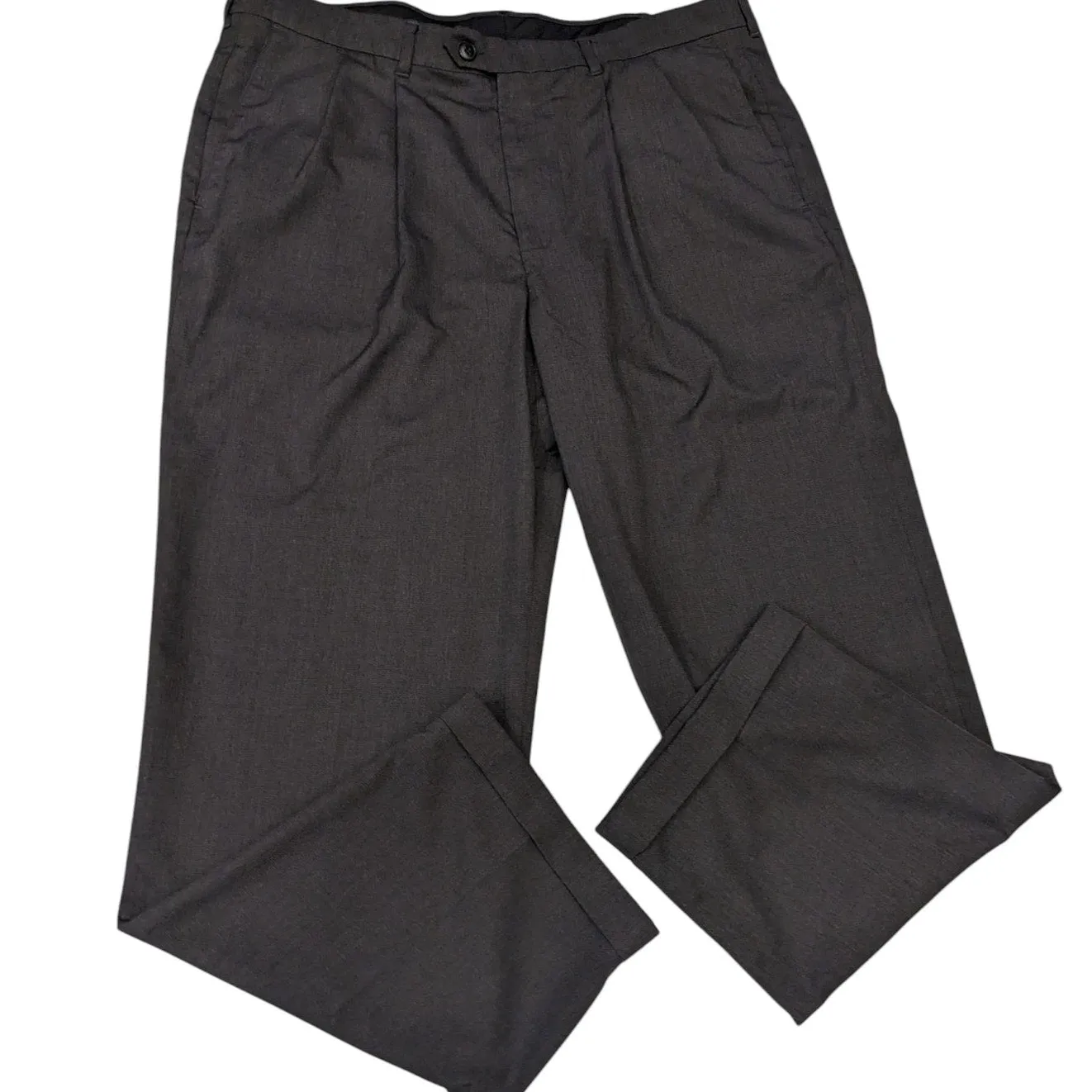 Haggar Pants Mens 38x32 Gray Dress Slacks Pleated Front Cuffed Hem Classic Fit