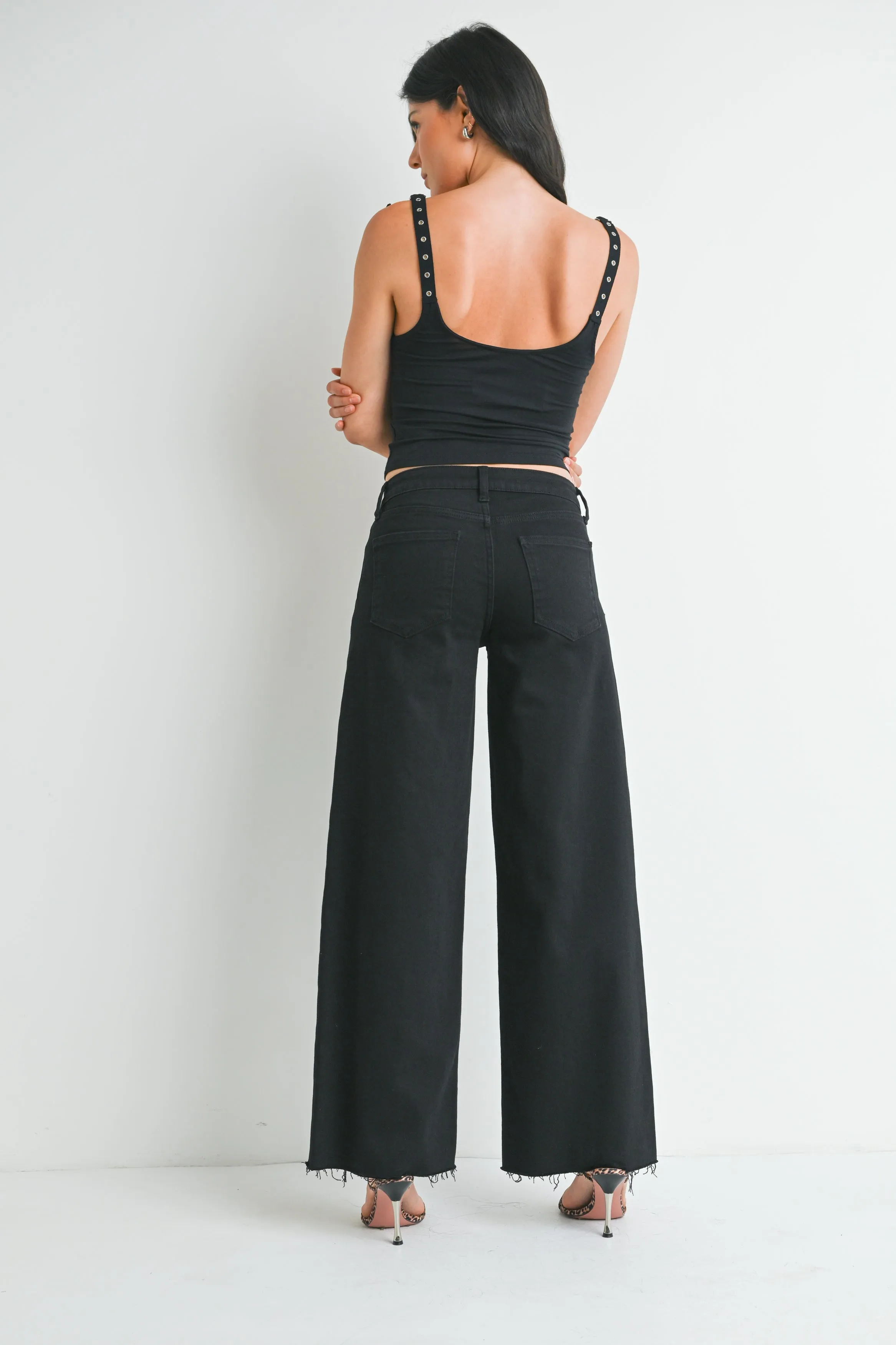 Just Black - Relaxed Wide Leg