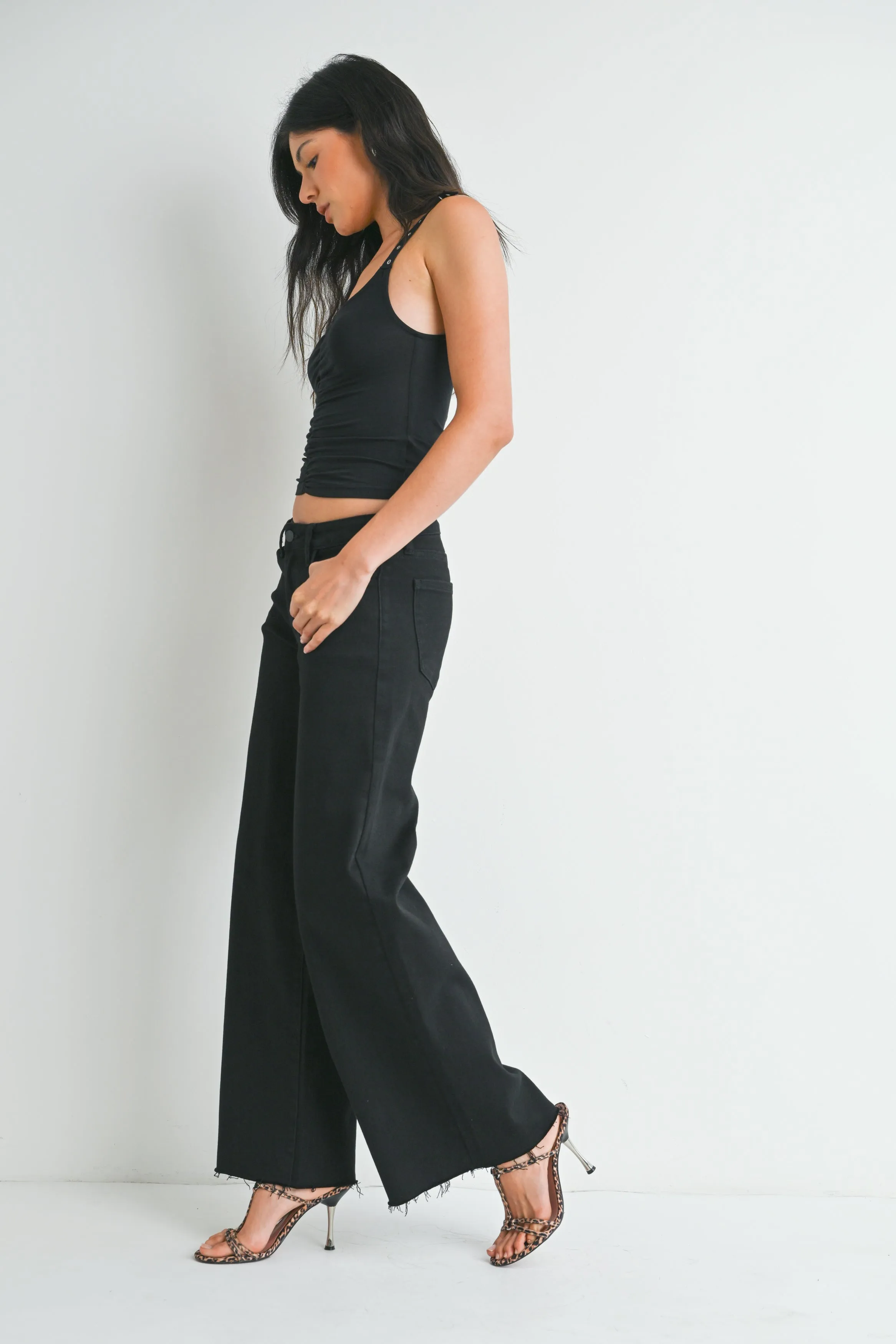 Just Black - Relaxed Wide Leg