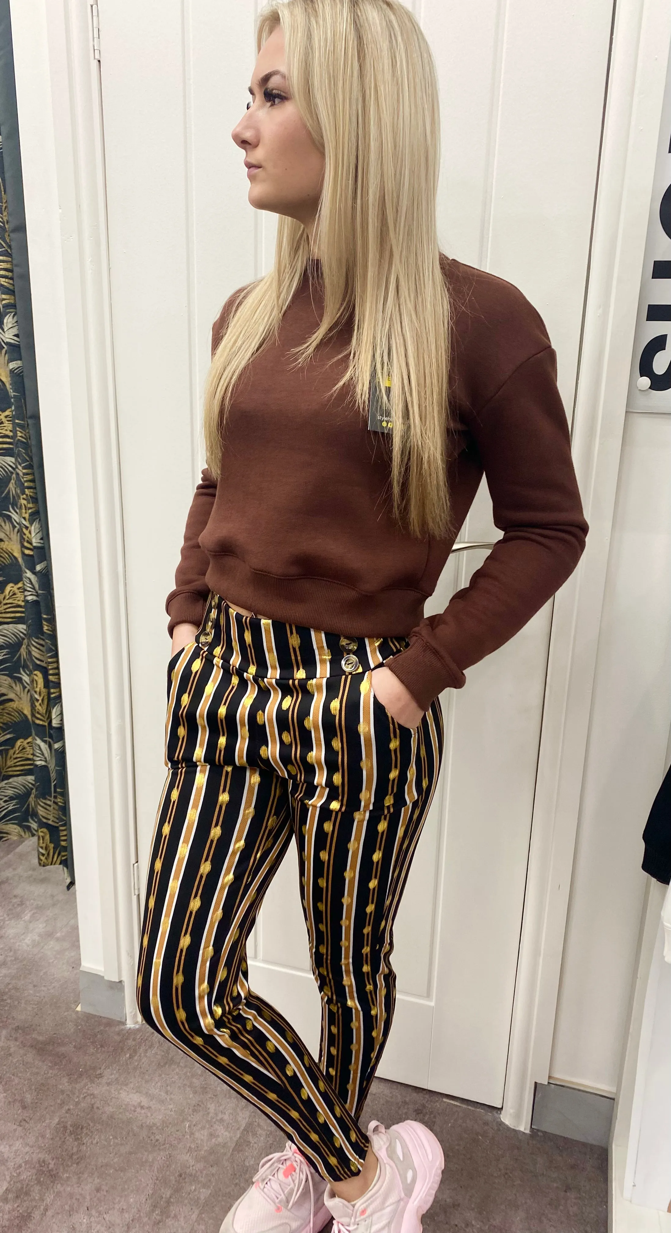 LYCRA GOLD BROWN  BUTTON LEGGINGS & CROP SWEAT SHIRT