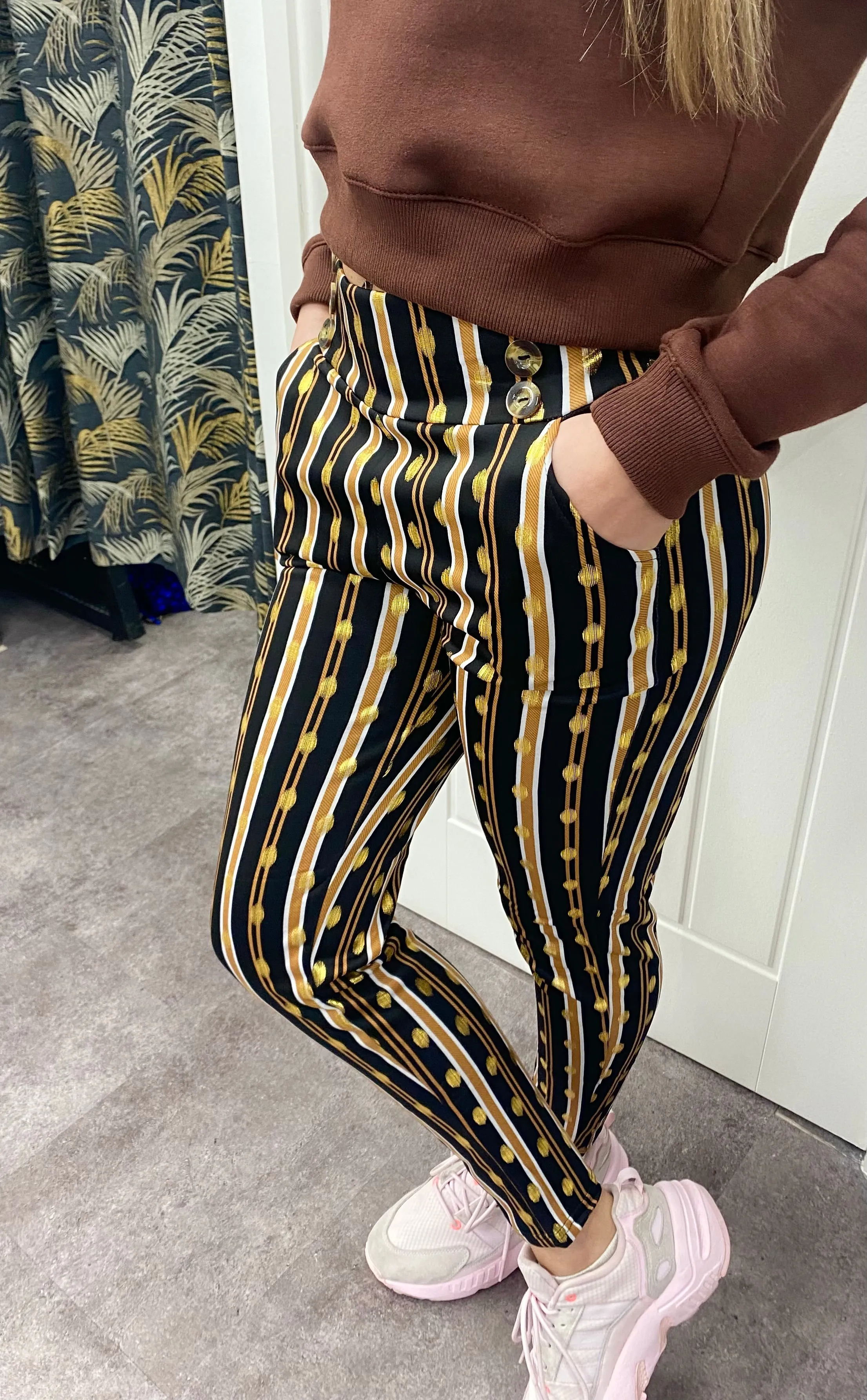 LYCRA GOLD BROWN  BUTTON LEGGINGS & CROP SWEAT SHIRT