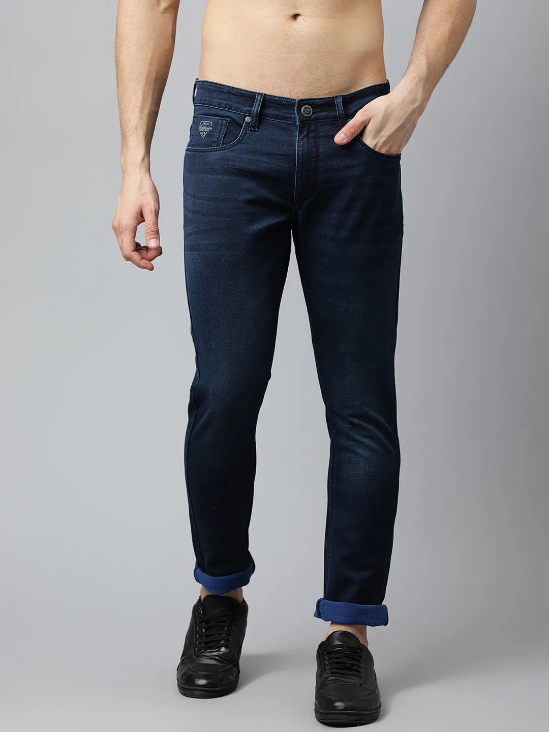 Men Indigo Slim Fit Mid Rise Clean Look Stretchable Jeans