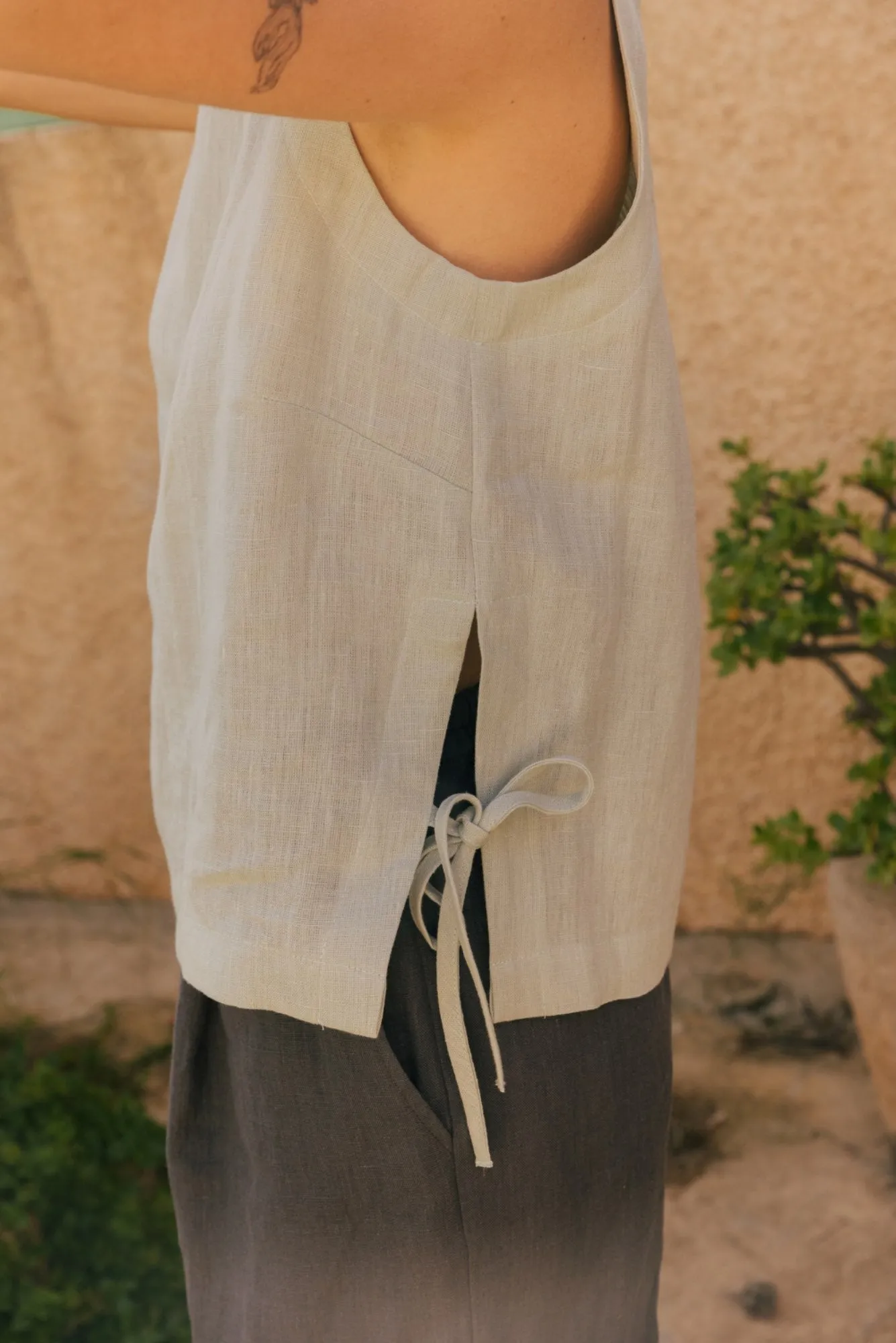 Rosie Linen Top With Ties