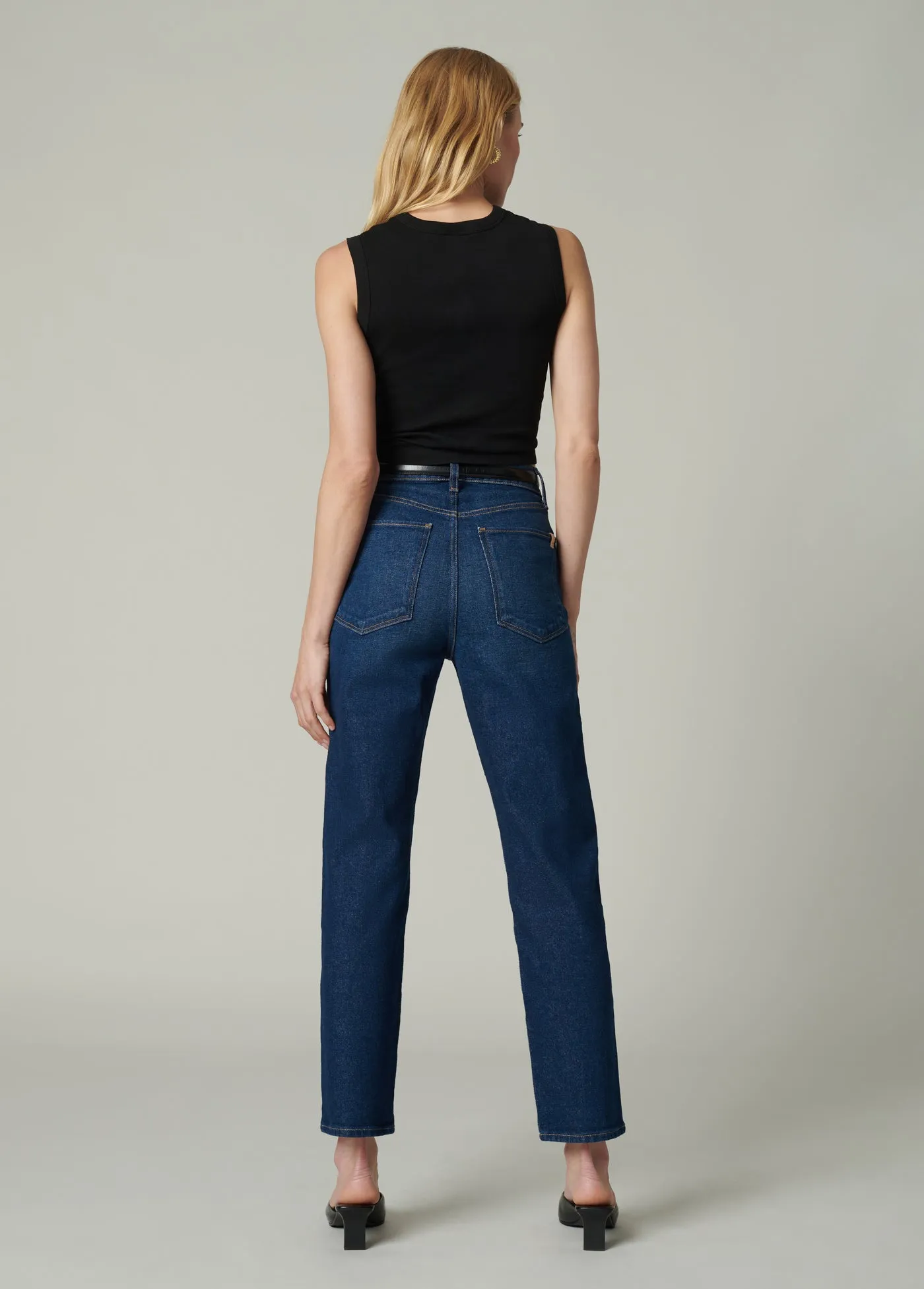 THE HIGH NECK TANK