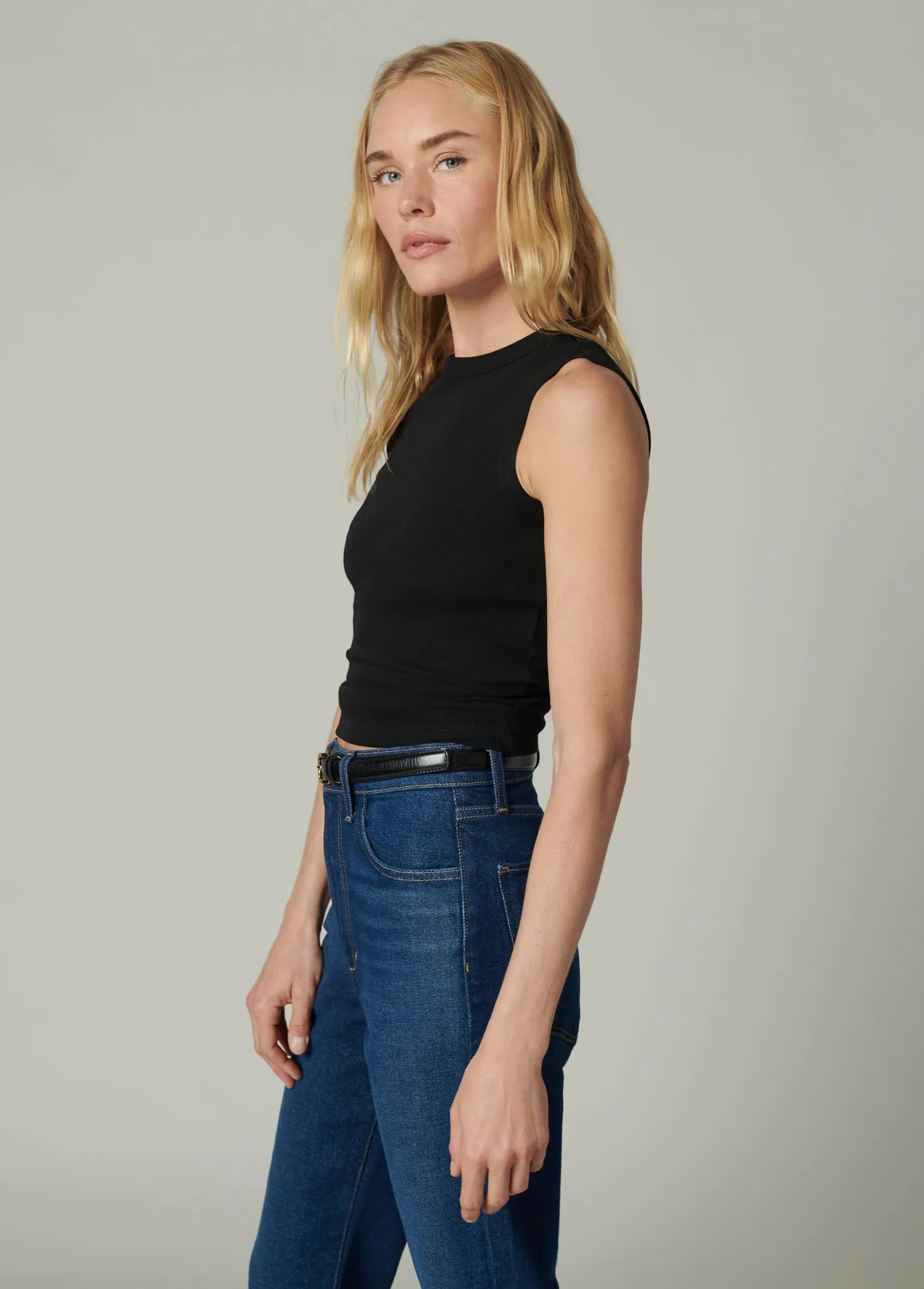 THE HIGH NECK TANK